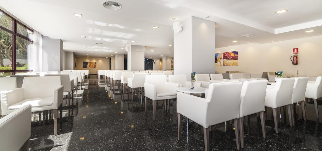 Globales Palmanova Hotel Exterior photo