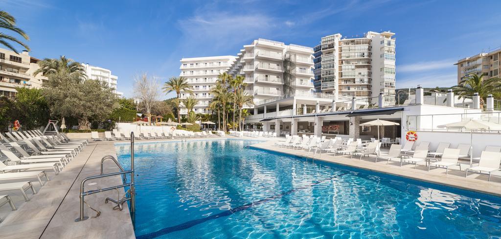 Globales Palmanova Hotel Exterior photo