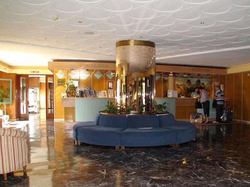 Globales Palmanova Hotel Exterior photo