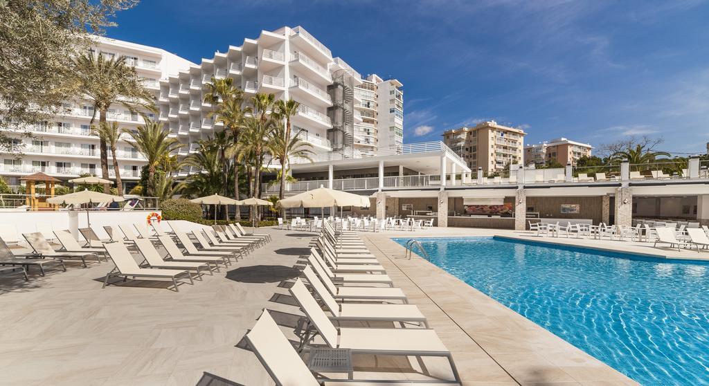 Globales Palmanova Hotel Exterior photo